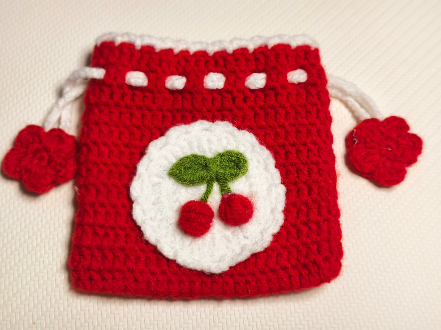 Drawstrings pocket