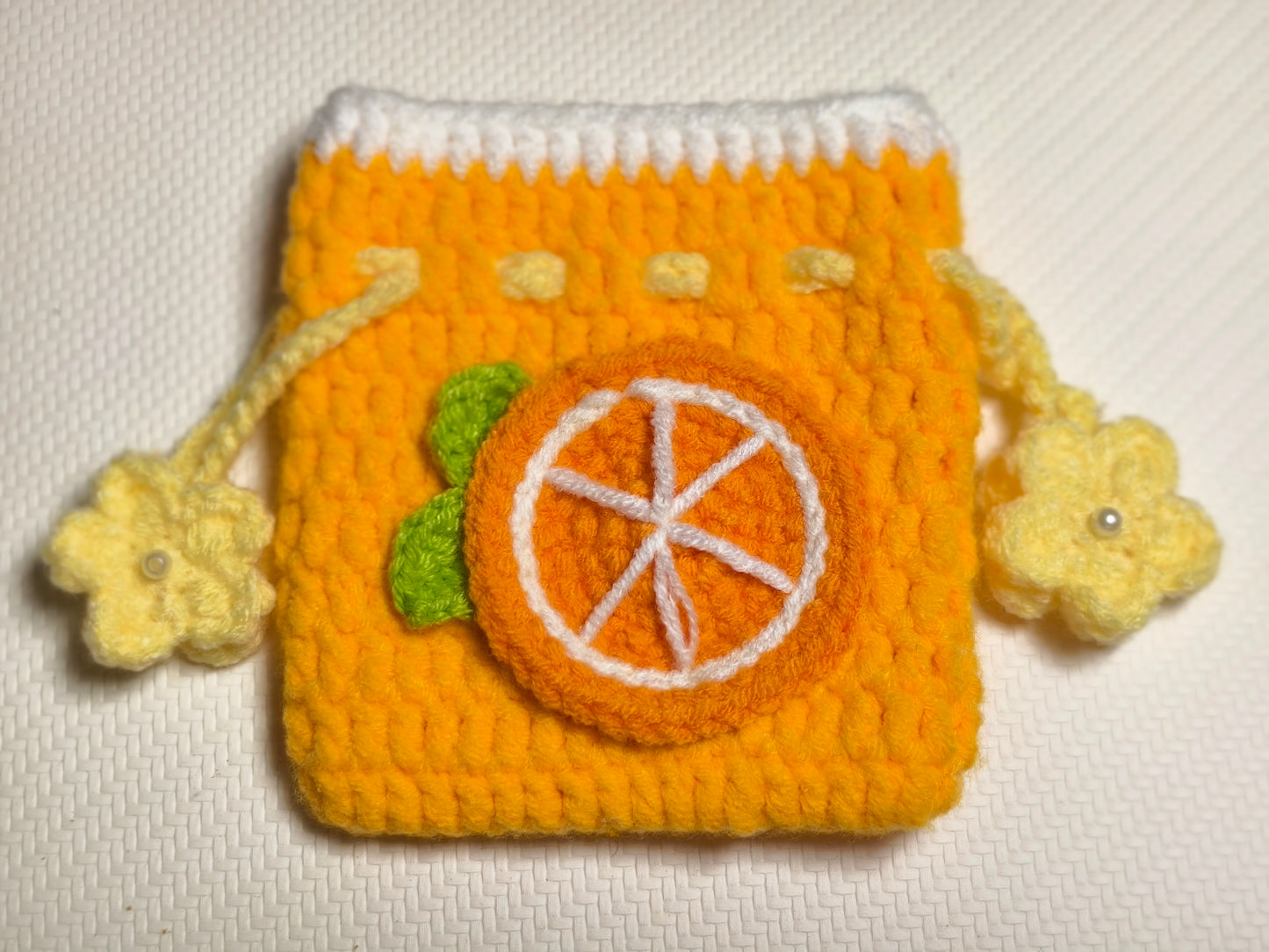 Drawstrings pocket
