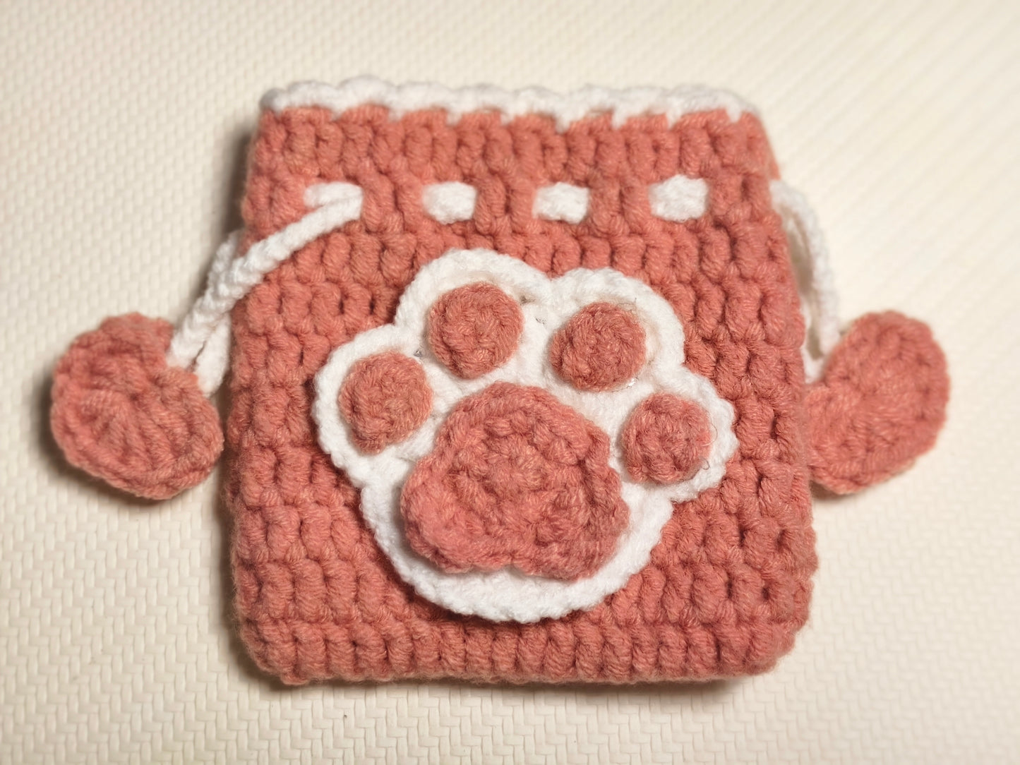 Drawstrings pocket
