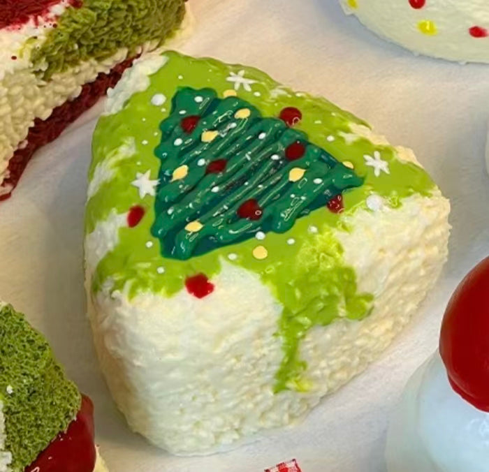 Christmas triangular rice ball taba squishy