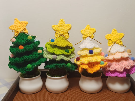 B09 Christmas tree potted plant