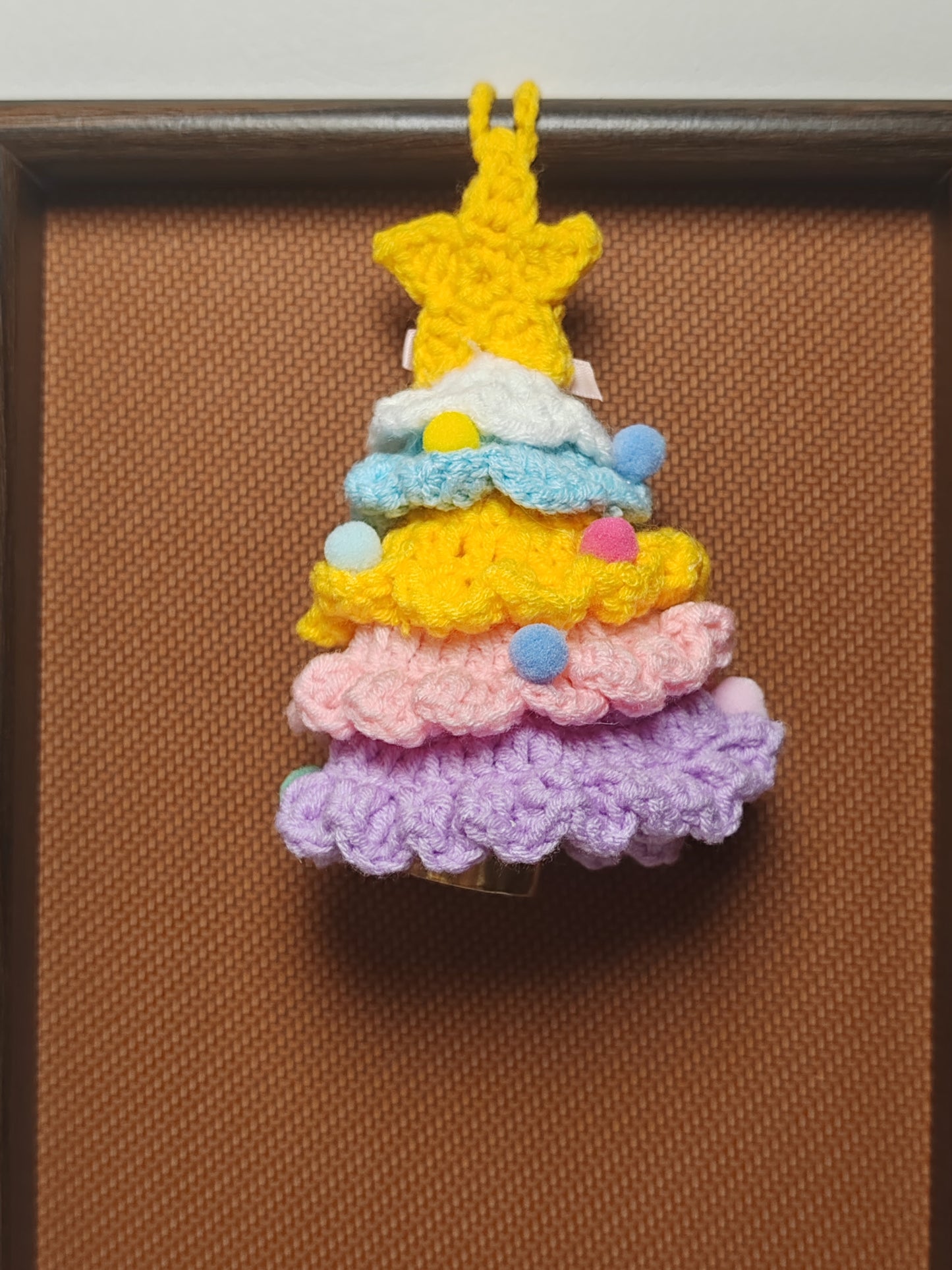 B06 Christmas tree bell ornament